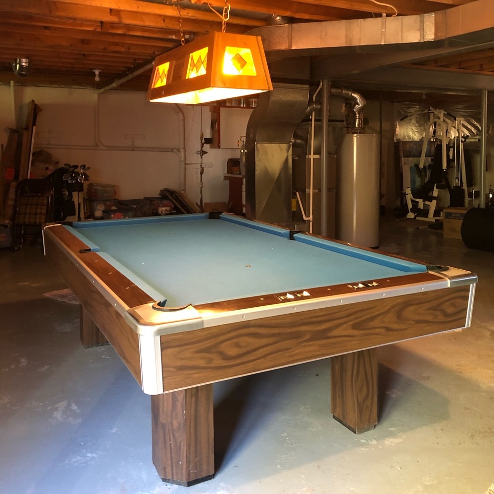 Pool Table Set 9/10 - Picture 2 of 5